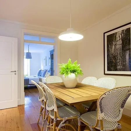Guestready - Stunning Duplex Near Santa Justa Lift Lisbon